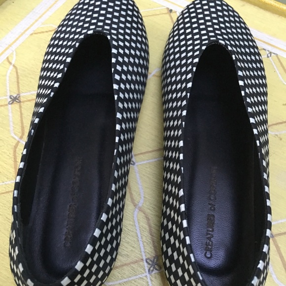 GORGEOUS CREATURES OF COMFORT LEATHER FLATS - Picture 5 of 5